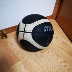 【中古】モルテン バスケットボール 黒(ｹｰｽ付)の画像