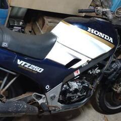 VTZ250 整備済み　予備部品付き