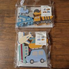 【新品】3coins木のおもちゃ【乗り物】