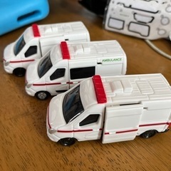 ハッピーセット　トミカ