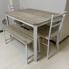 ダイニングテーブル、椅子セット
