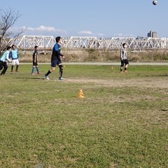 淀川河川敷でサッカーしませんか？