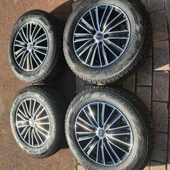 スタッドレスタイヤ、ホイール付き　ほぼ新品　195/65/r15