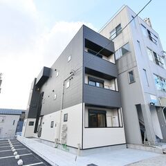 契約金激安の駅チカの新築1LDKです！