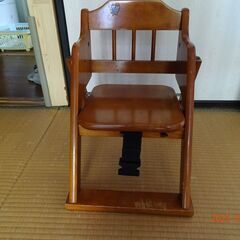 天然木　子ども用ローチェア　横幅40センチ奥行き52センチ　高さ...