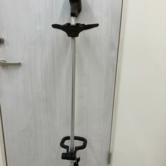 中古工具　充電式草苅機　18v  MAKITA