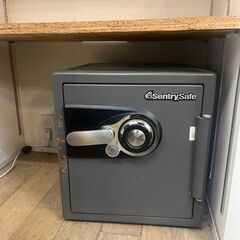 【お譲りします】金庫　SentrySafe-JSW3427