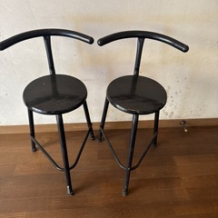 カウンター椅子２個